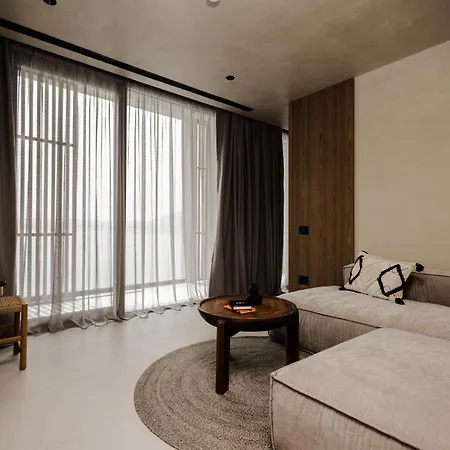 Hotel Radream & 4*