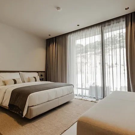 Hotell Radream & 4*