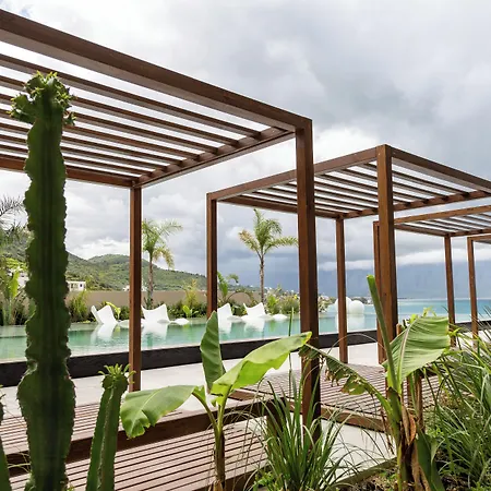 ホテル Radream & Radhimë