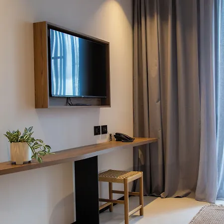 Radream & Hotell Radhimë