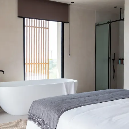 Hotell Radream & 4*
